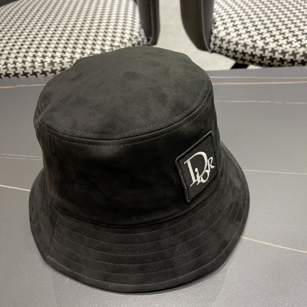 Christian Dior Caps